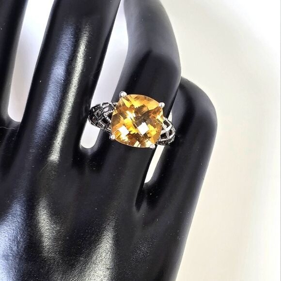 925 Sterling Silver Ring Sz 7 with Natural Cusion-Cut Citrine 11x11mm Gemstone - Picture 2 of 8